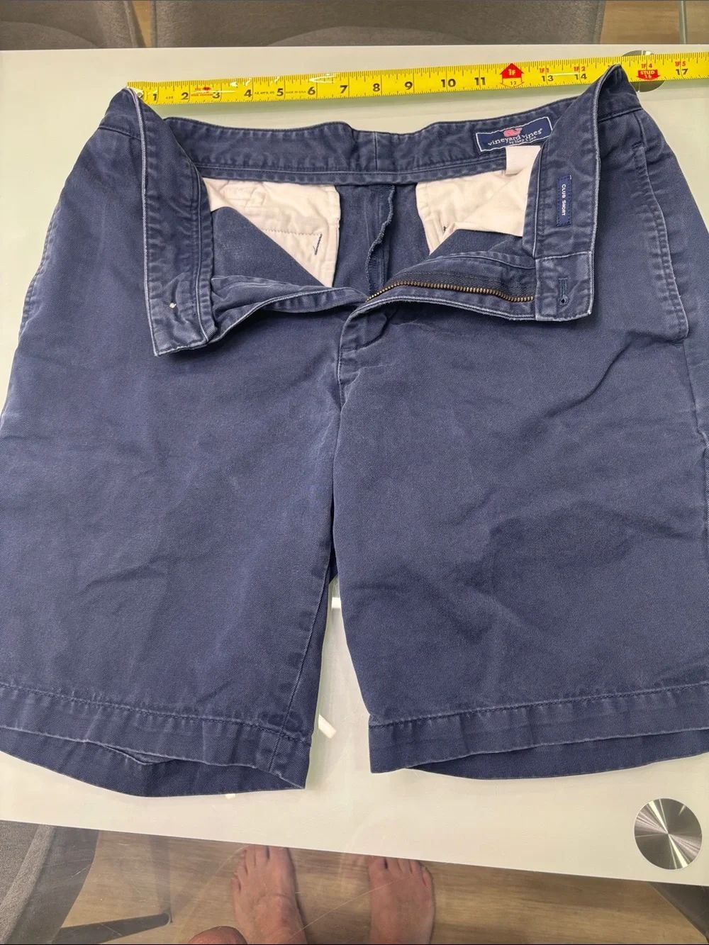 Vineyard Vines Men's Navy Flat-Front Cotton Shorts